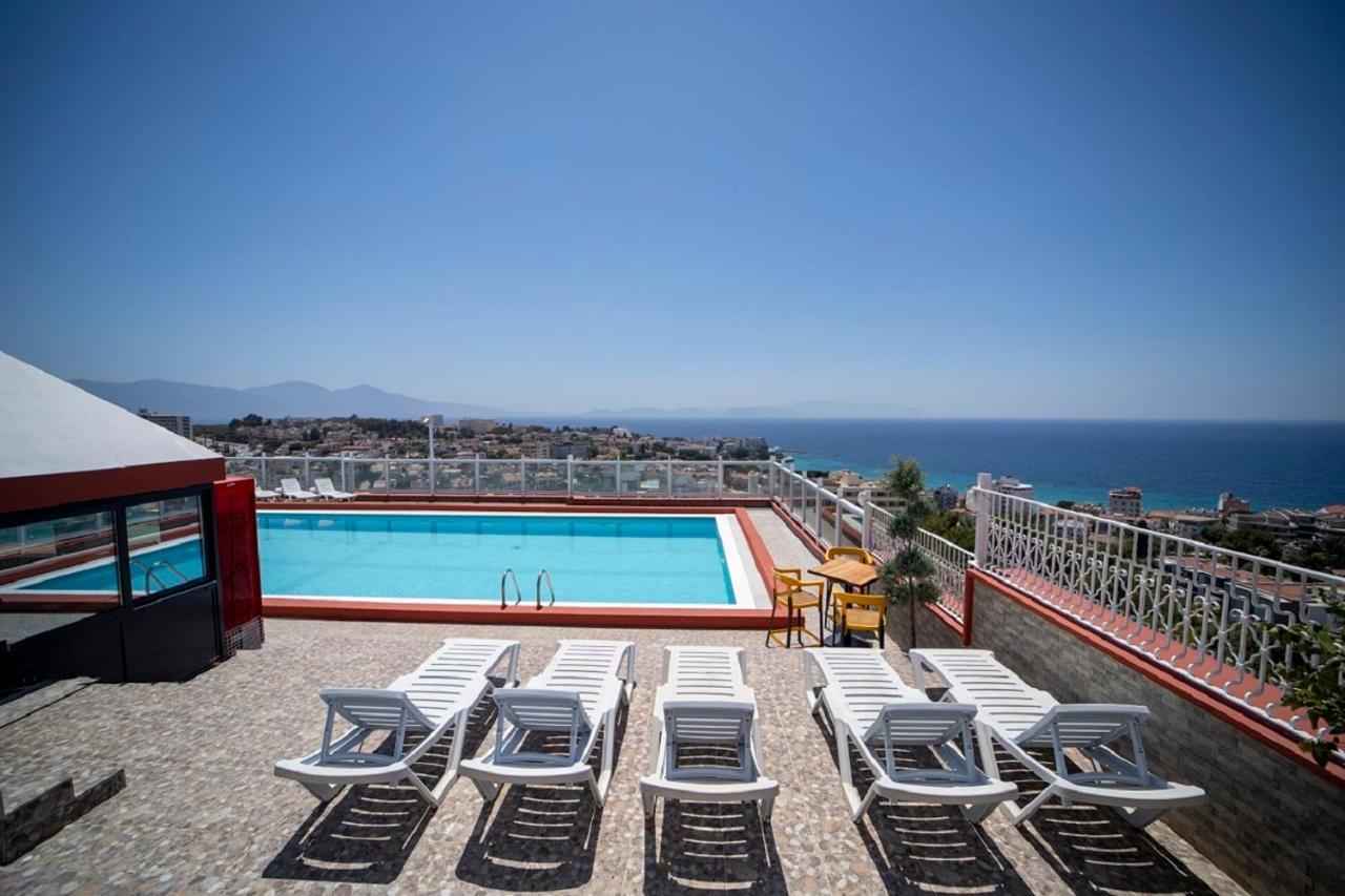 Hotel apartamentowy Silver Tower 2*