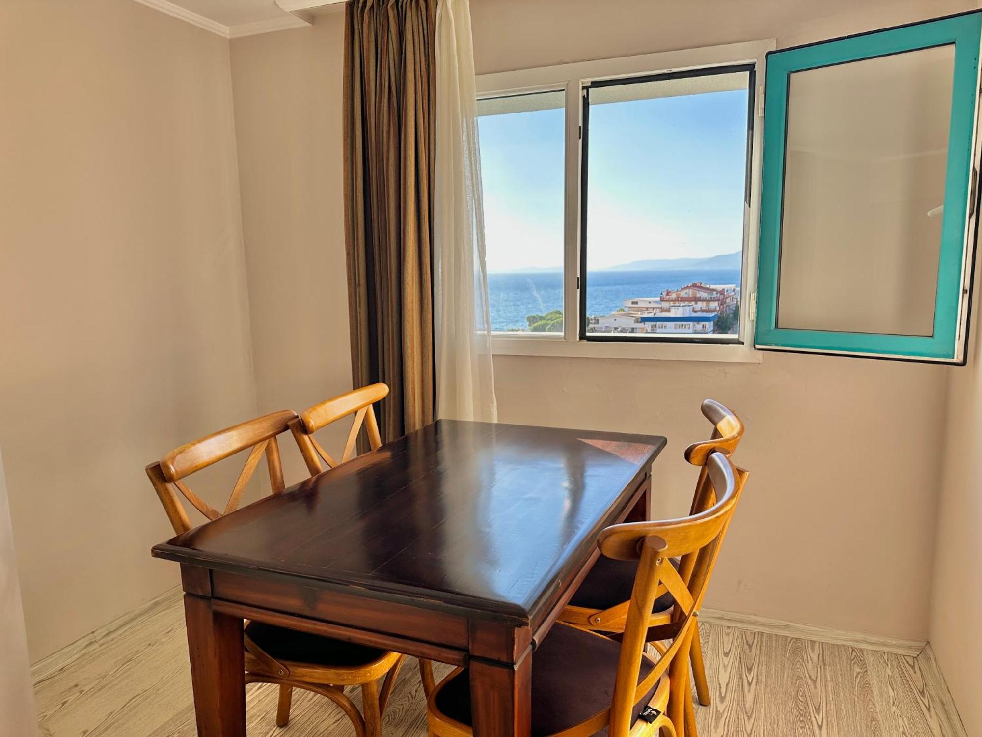 Hotel apartamentowy Silver Tower 2*