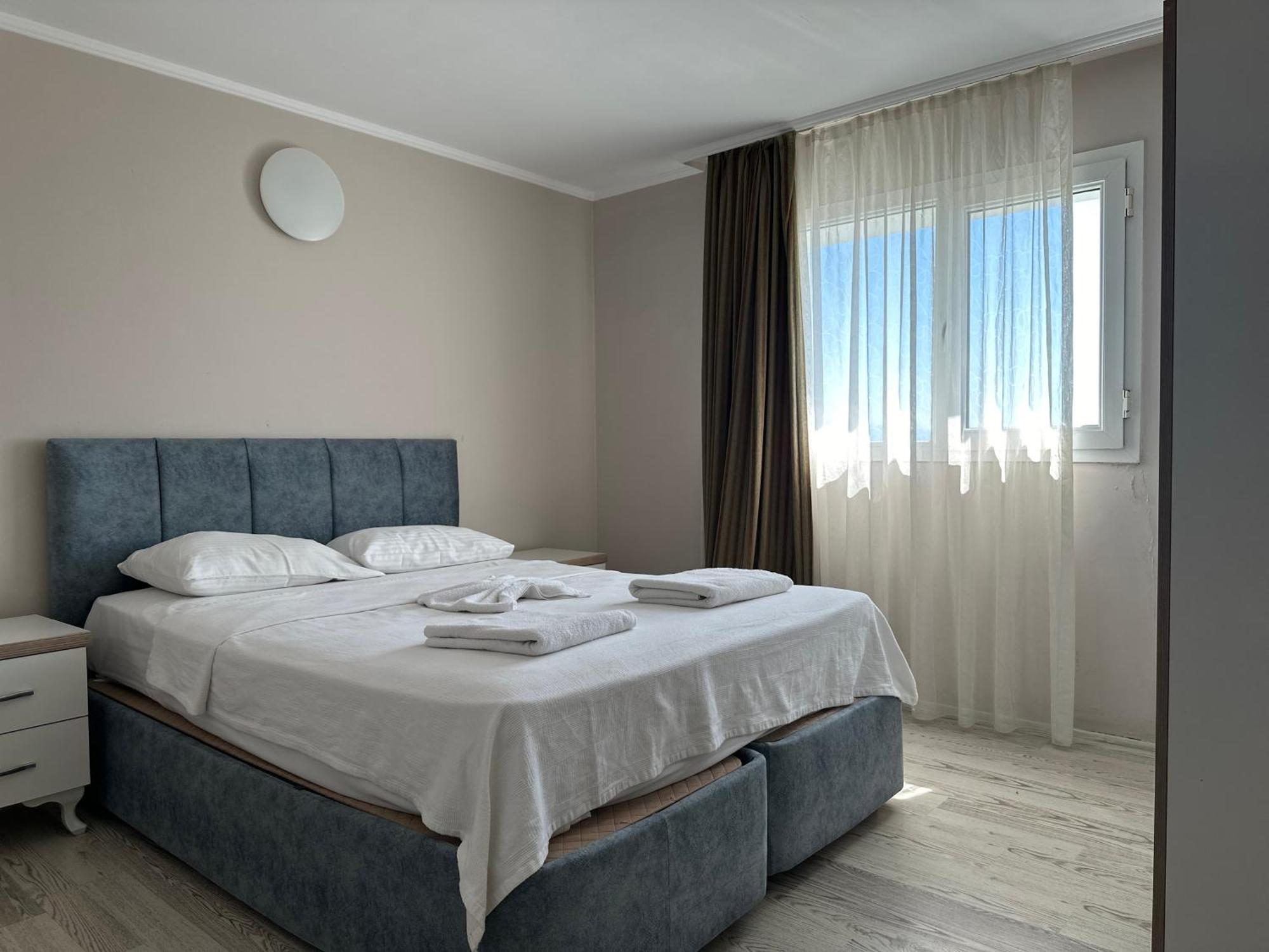 Hotel apartamentowy Silver Tower 2*